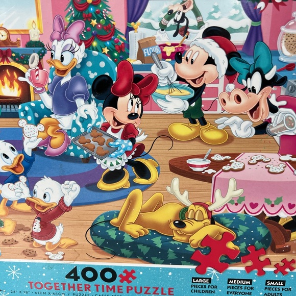 Disney Holiday Together Time Baking Xmas Cookies 400 SML Piece Puzzle Mickey - Picture 7 of 8